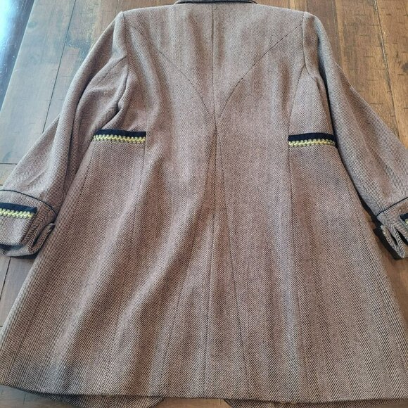 Soft Surroundings Herringbone Blazer W/ Gold Trim size PM - Picture 5 of 7